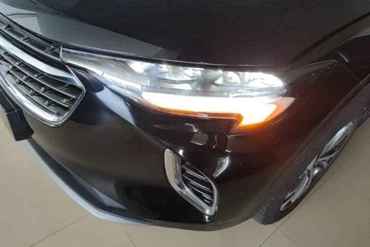 Used Buick Envision 2020 Encore S 652T Two-Wheel Drive Luxury Model Left Front Headlight