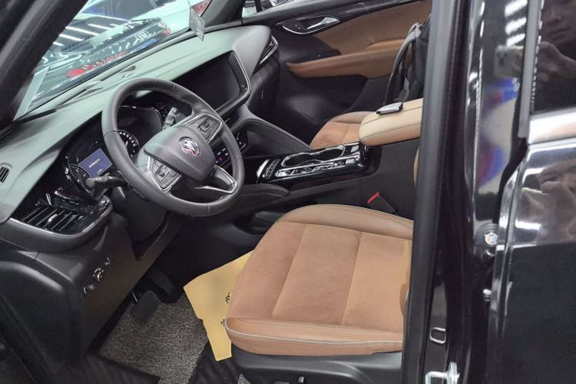 Used Buick Envision 2020 Encore S 652T Four-Wheel Drive Luxury Model Left Front Seat