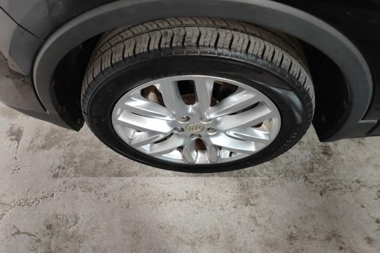 Used Buick Envision 2020 28T Four-Wheel Drive Elite Version Left Front Wheel Hub