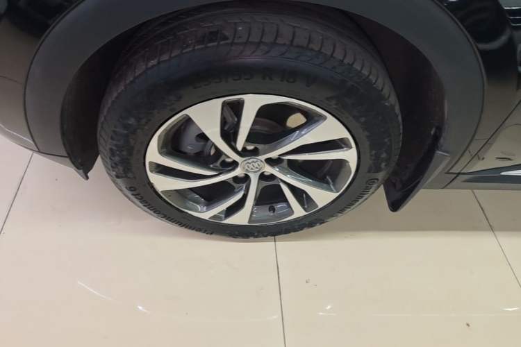 Used Buick Envision 2020 Encore S 652T Four-Wheel Drive Luxury Model Left Front Wheel Hub