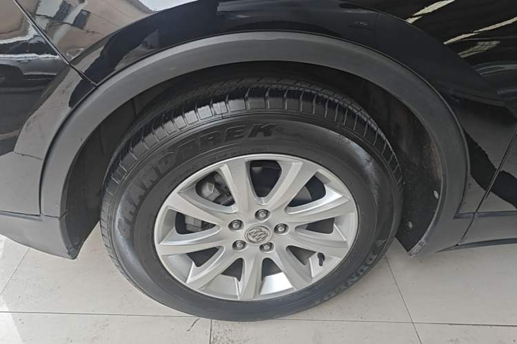 Used Buick Envision 2020 20T Two-Wheel Drive Leading Version Left Front Wheel Hub