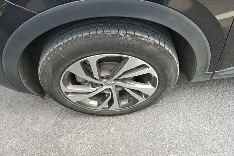 Used Buick Envision 2020 Onix S 652T Two-Wheel Drive Elite Model Left Front Wheel Hub