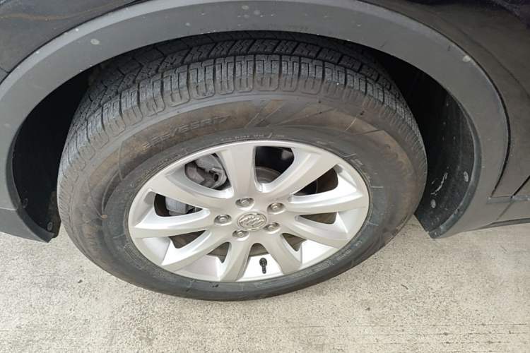 Used Buick Envision 2020 20T Two-Wheel Drive Elite Version Left Front Wheel Hub