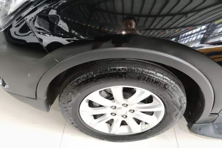 Used Buick Envision 2020 20T Two-Wheel Drive Luxury Model Left Front Wheel Hub