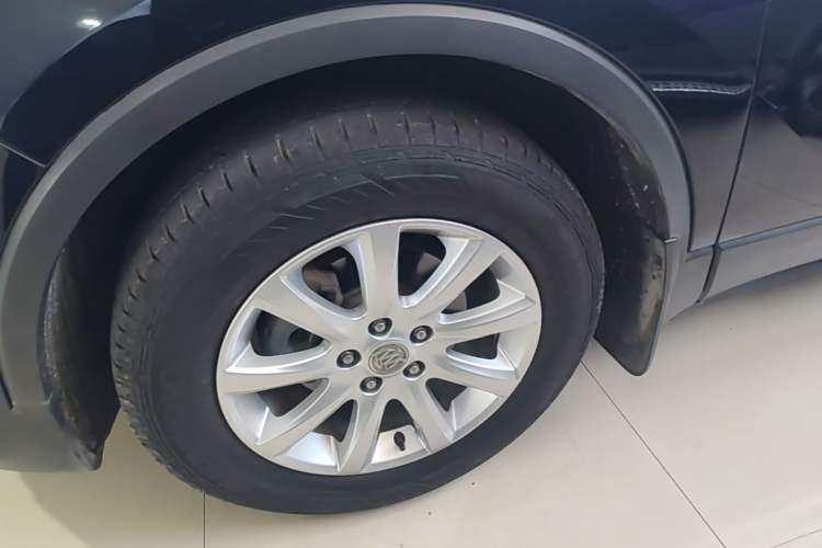 Used Buick Envision 2020 20T Two-Wheel Drive Leading Version Left Front Wheel Hub