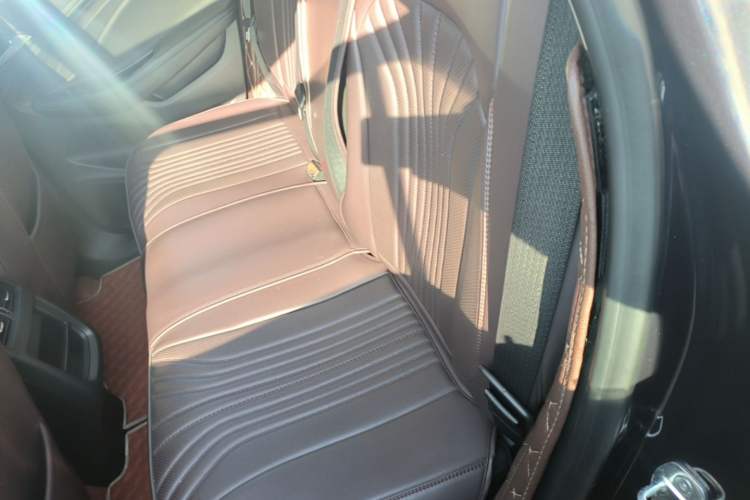 Used Buick Envision 2020 20T Two-Wheel Drive Leading Version Left Rear Seat