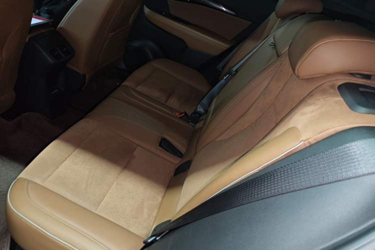 Used Buick Envision 2020 Encore S 652T Four-Wheel Drive Luxury Model Left Rear Seat