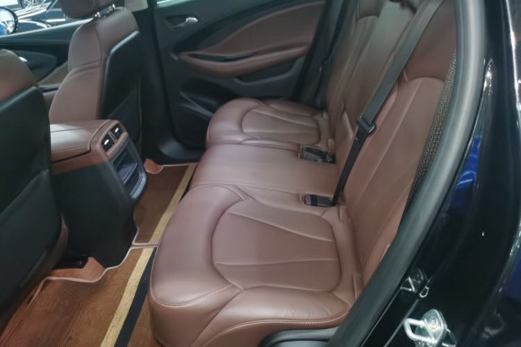 Used Buick Envision 2020 20T Two-Wheel Drive Luxury Model Left Rear Seat