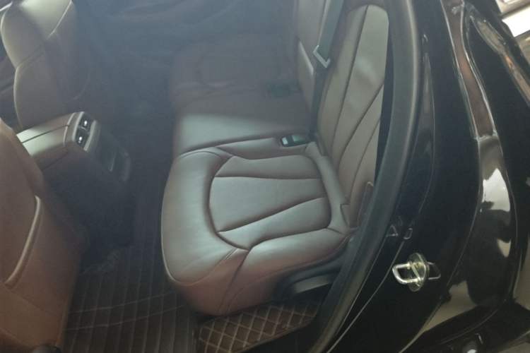 Used Buick Envision 2020 28T Four-Wheel Drive Elite Version Left Rear Seat