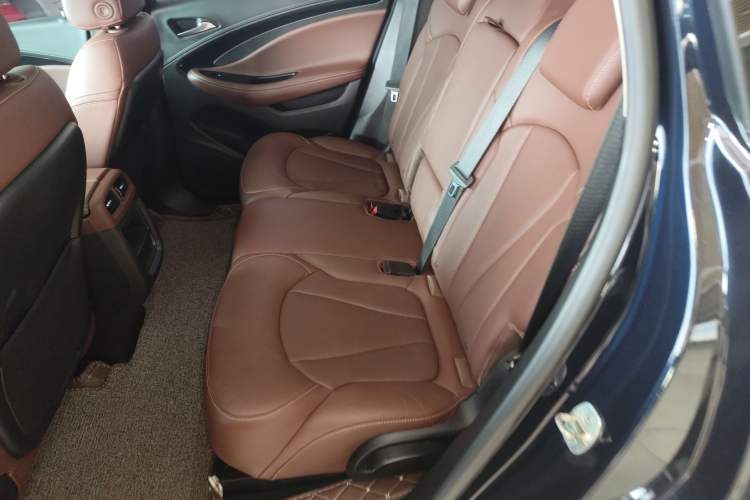Used Buick Envision 2020 20T Two-Wheel Drive Luxury Model Left Rear Seat