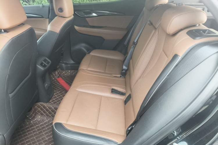 Used Buick Envision 2020 Encore GX S 652T Two-Wheel-Drive Limited-Edition S Sport Version Left Rear Seat