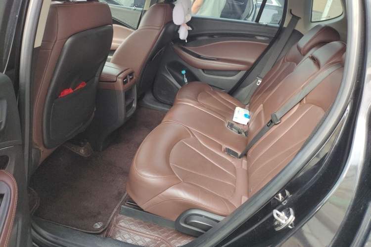 Used Buick Envision 2020 20T Two-Wheel Drive Luxury Model Left Rear Seat