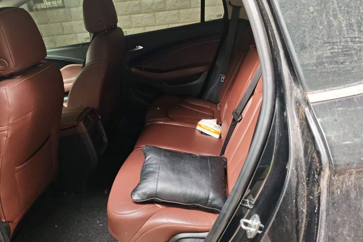 Used Buick Envision 2020 28T Four-Wheel Drive Elite Version Left Rear Seat