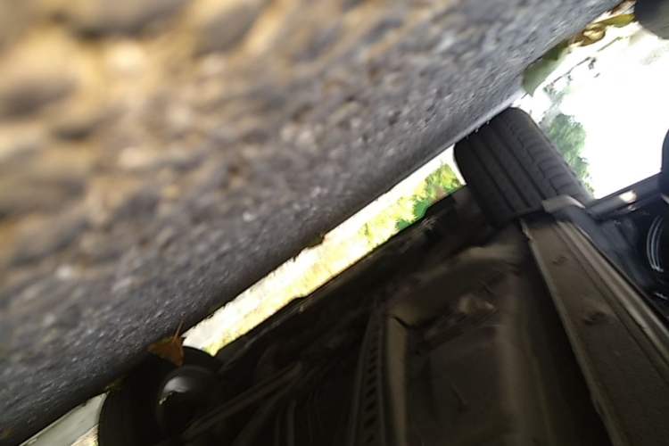 Used Buick Envision 2020 Encore S 652T Two-Wheel Drive Luxury Model Left Side Sill