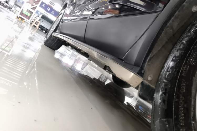 Used Buick Envision 2020 20T Two-Wheel Drive Luxury Model Left Side Sill