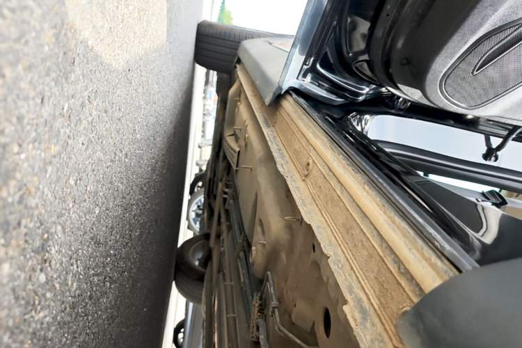 Used Buick Envision 2020 Onix S 652T Two-Wheel Drive Elite Model Left Side Sill
