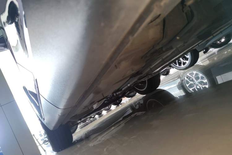 Used Buick Envision 2020 Encore S 652T Two-Wheel Drive Luxury Model Left Side Sill