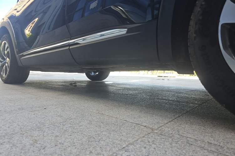 Used Buick Envision 2020 Onix S 652T Two-Wheel Drive Elite Model Left Side Sill
