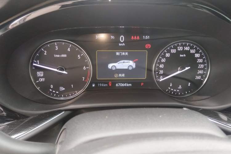 Used Buick Envision 2020 Onix S 652T Two-Wheel Drive Elite Model Odometer Close Up