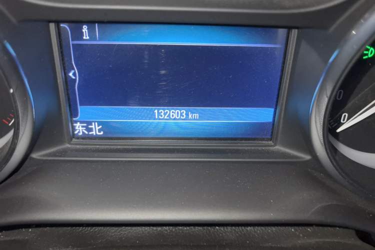 Used Buick Envision 2020 28T Four-Wheel Drive Elite Version Odometer Close Up