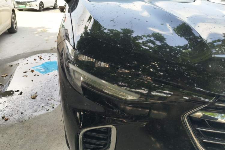 Used Buick Envision 2020 Encore S 652T Four-Wheel Drive Luxury Model Right Front Headlight