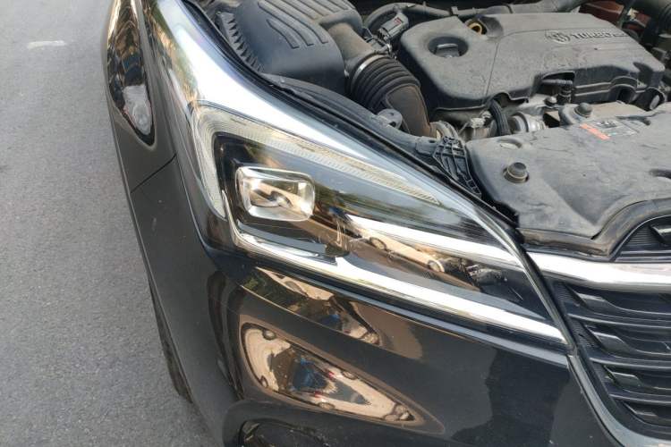 Used Buick Envision 2020 20T Two-Wheel Drive Leading Version Right Front Headlight