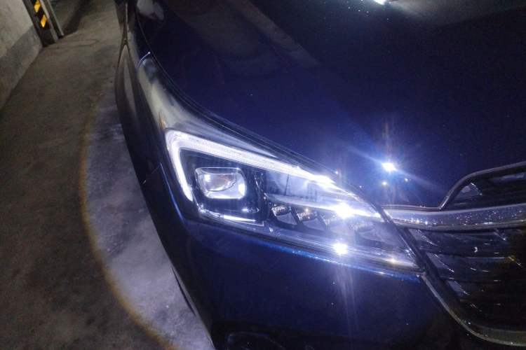 Used Buick Envision 2020 20T Two-Wheel Drive Luxury Model Right Front Headlight