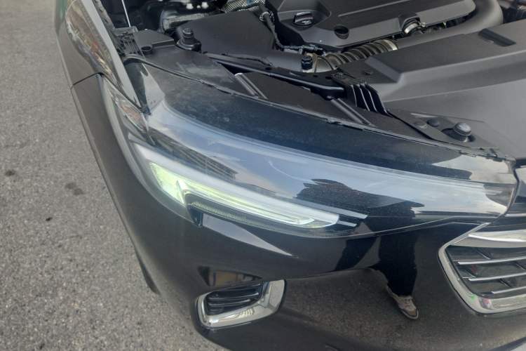 Used Buick Envision 2020 Encore S 652T Four-Wheel Drive Luxury Model Right Front Headlight