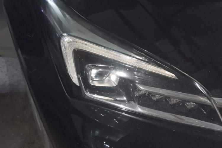 Used Buick Envision 2020 28T Four-Wheel Drive Elite Version Right Front Headlight