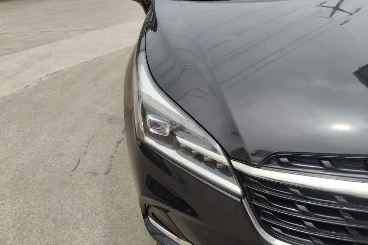 Used Buick Envision 2020 20T Two-Wheel Drive Elite Version Right Front Headlight