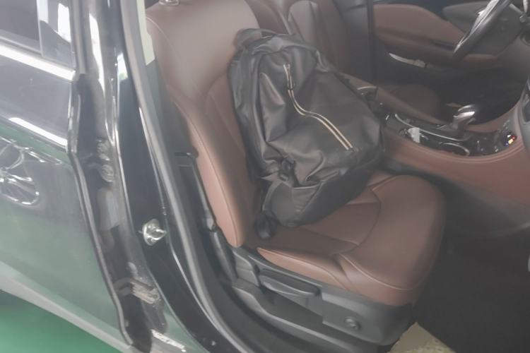 Used Buick Envision 2020 28T Four-Wheel Drive Elite Version Right Front Seat