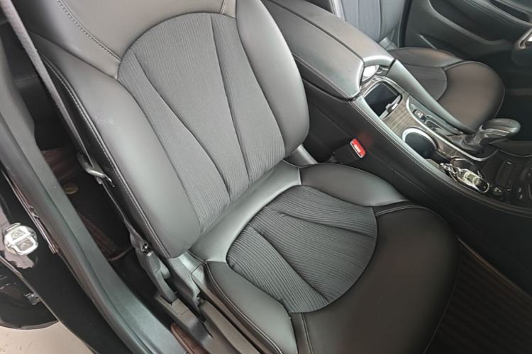Used Buick Envision 2020 20T Two-Wheel Drive Leading Version Right Front Seat