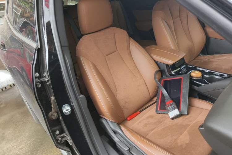 Used Buick Envision 2020 Encore S 652T Two-Wheel Drive Luxury Model Right Front Seat