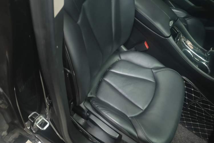 Used Buick Envision 2020 20T Two-Wheel Drive Elite Version Right Front Seat