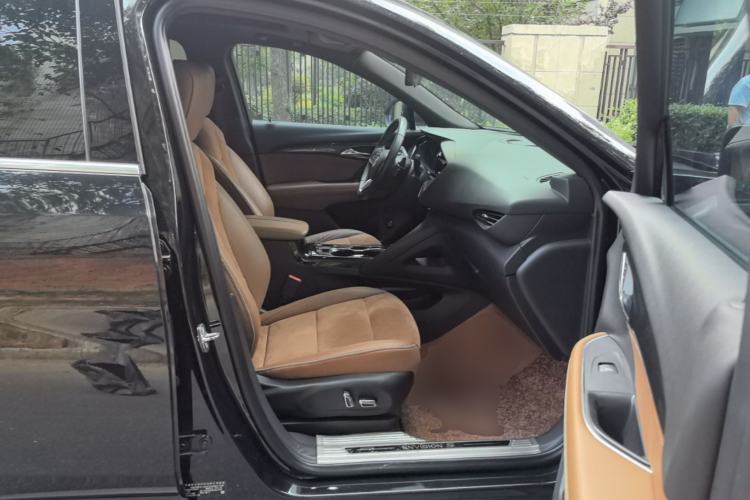 Used Buick Envision 2020 Encore S 652T Four-Wheel Drive Luxury Model Right Front Seat