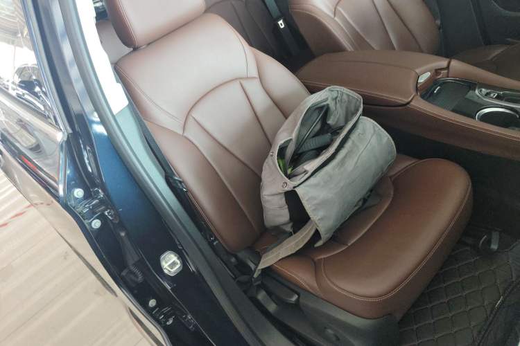 Used Buick Envision 2020 28T Four-Wheel Drive Elite Version Right Front Seat
