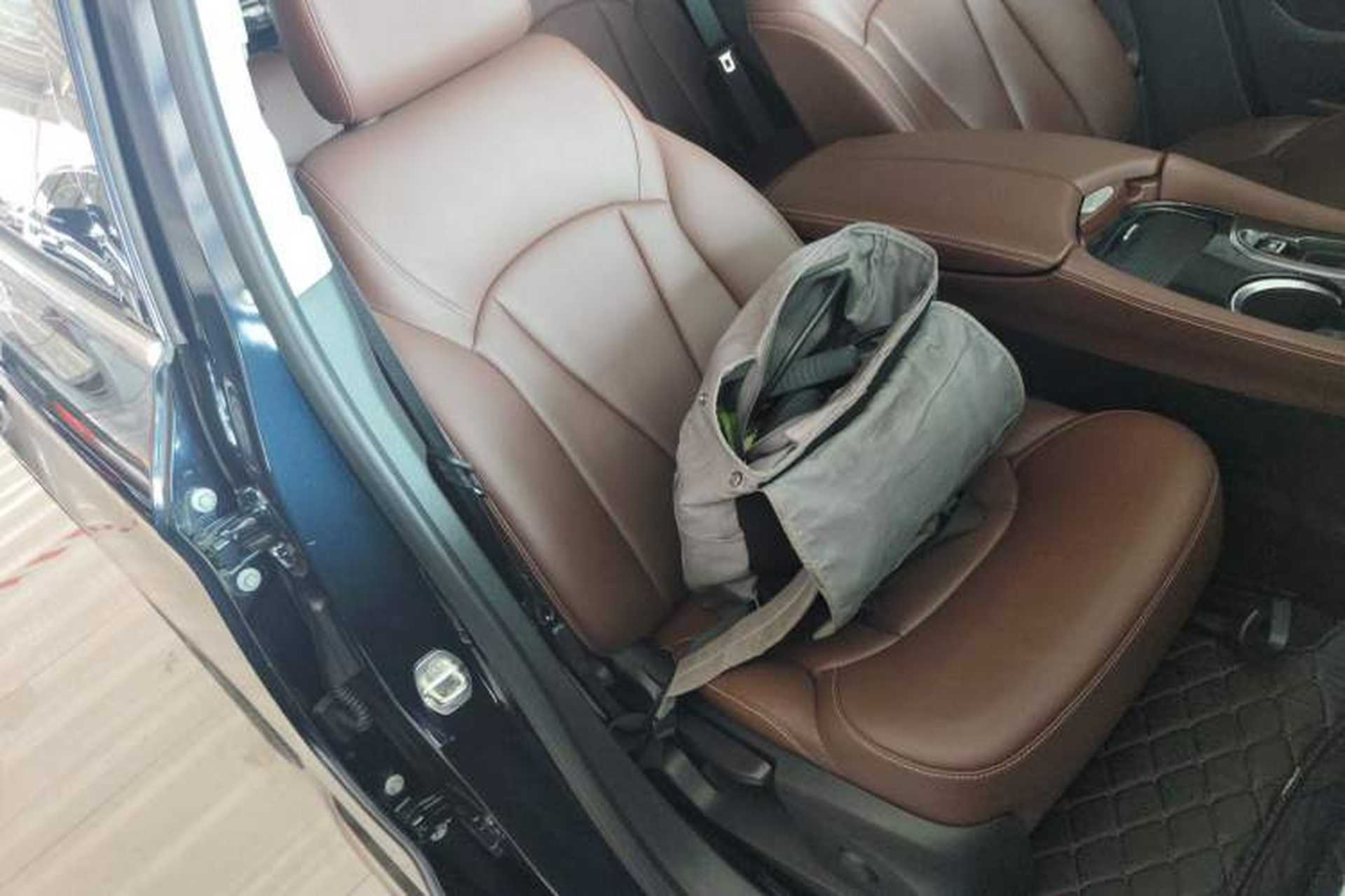 Used Buick Envision 2020 28T Four-Wheel Drive Elite Version Right Front Seat