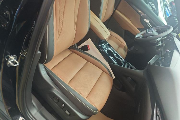 Used Buick Envision 2020 Encore GX S 652T Two-Wheel-Drive Limited-Edition S Sport Version Right Front Seat