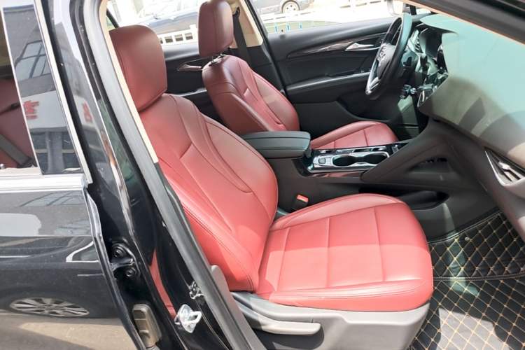 Used Buick Envision 2020 Onix S 652T Two-Wheel Drive Elite Model Right Front Seat