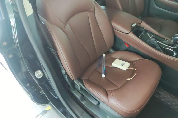 Used Buick Envision 2020 28T Four-Wheel Drive Elite Version Right Front Seat