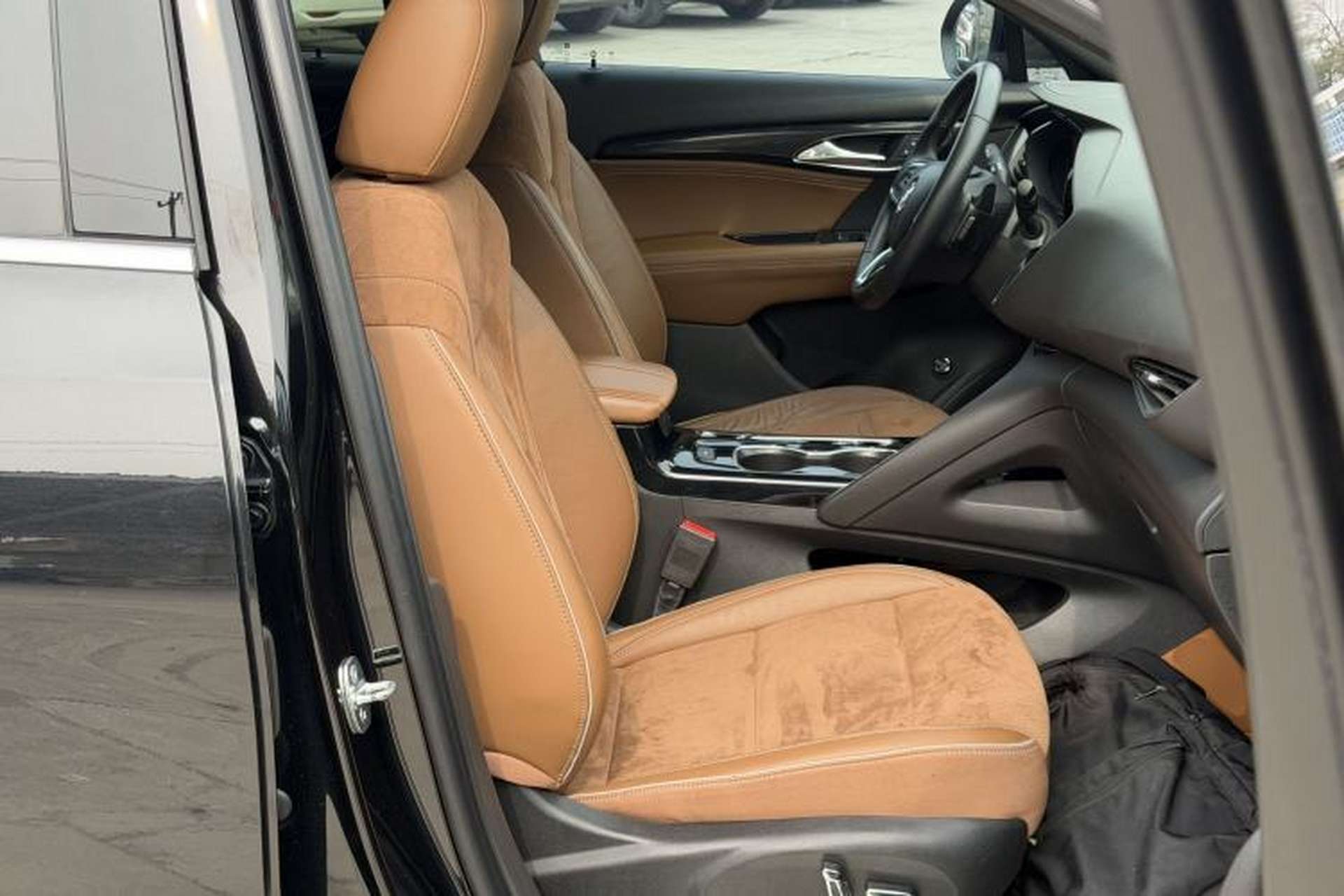 Used Buick Envision 2020 Encore S 652T Four-Wheel Drive Luxury Model Right Front Seat