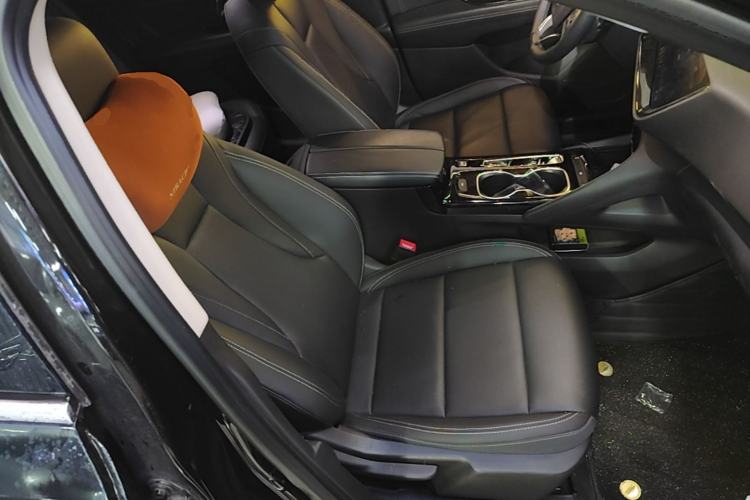 Used Buick Envision 2020 Onix S 652T Two-Wheel Drive Elite Model Right Front Seat