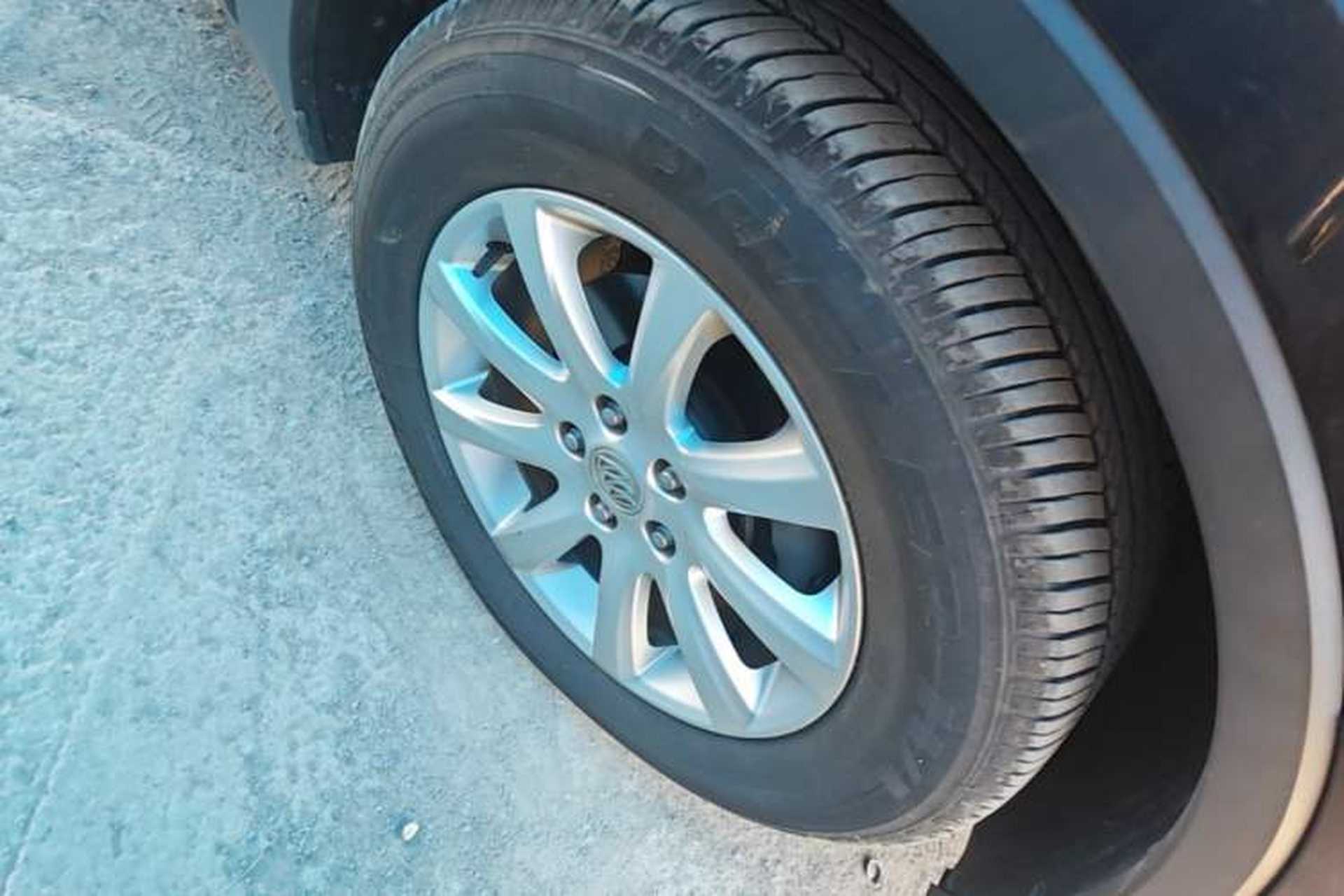 Used Buick Envision 2020 20T Two-Wheel Drive Elite Version Right Front Wheel Hub