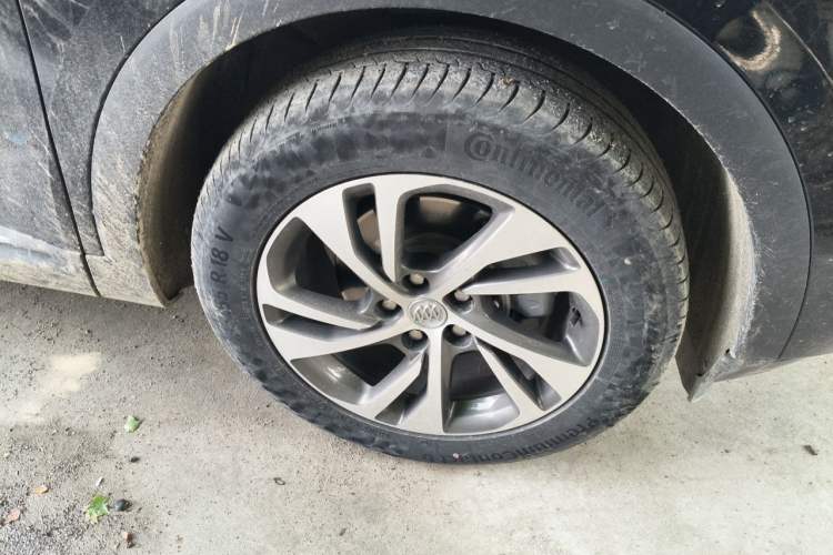 Used Buick Envision 2020 Encore S 652T Four-Wheel Drive Luxury Model Right Front Wheel Hub