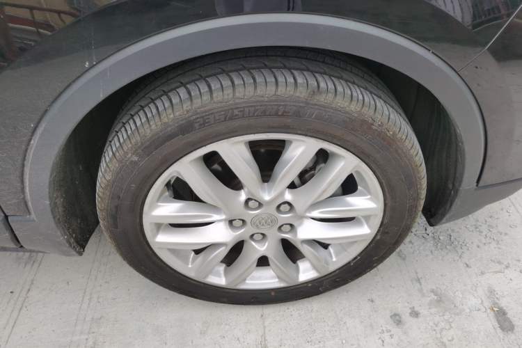 Used Buick Envision 2020 28T Four-Wheel Drive Elite Version Right Front Wheel Hub