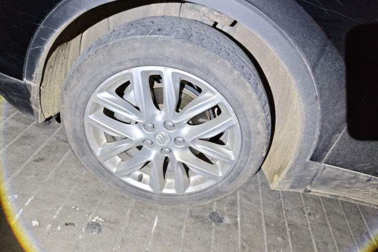 Used Buick Envision 2020 28T Four-Wheel Drive Elite Version Right Front Wheel Hub