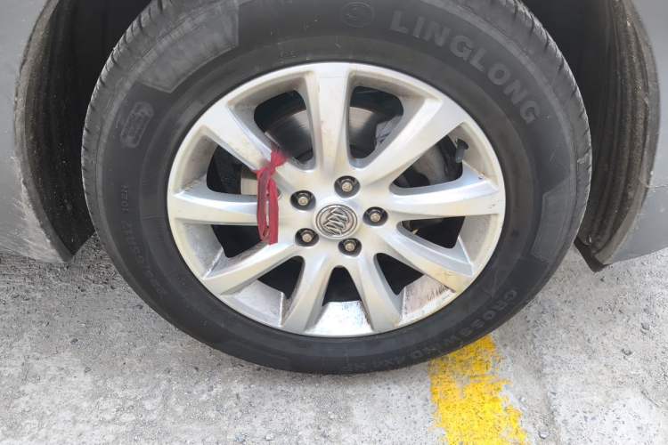 Used Buick Envision 2020 20T Two-Wheel Drive Leading Version Right Front Wheel Hub
