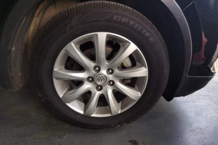 Used Buick Envision 2020 20T Two-Wheel Drive Elite Version Right Front Wheel Hub