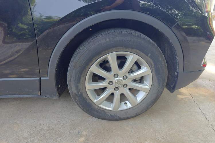 Used Buick Envision 2020 20T Two-Wheel Drive Leading Version Right Front Wheel Hub