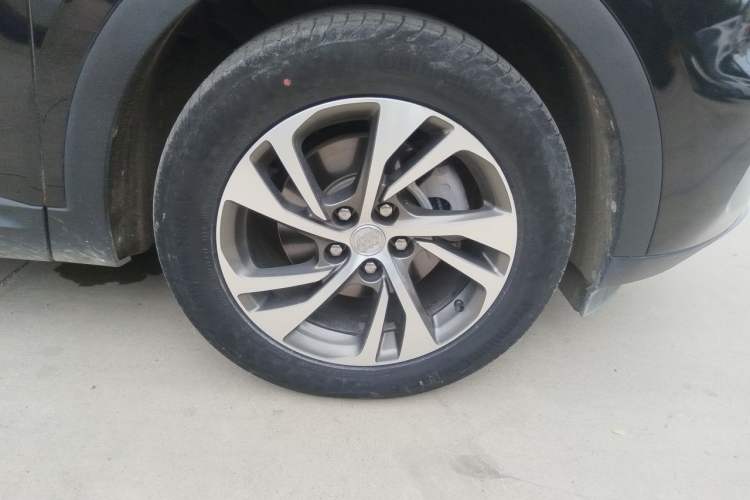 Used Buick Envision 2020 Onix S 652T Two-Wheel Drive Elite Model Right Front Wheel Hub